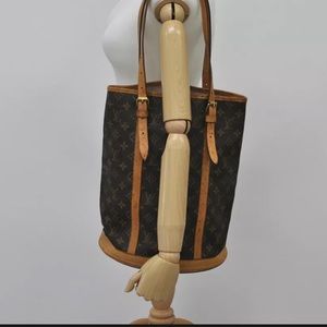 Authentic Louis Vuitton Bucket GM Shoulder Bag